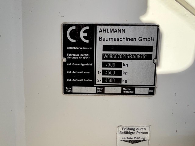 WhatsApp Image 2025-11-17 at 16.36.25